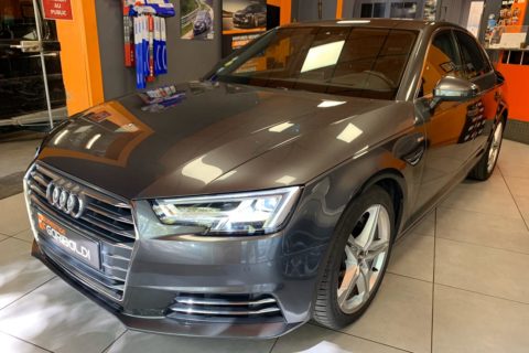 Audi A4 2.0 TDI S line