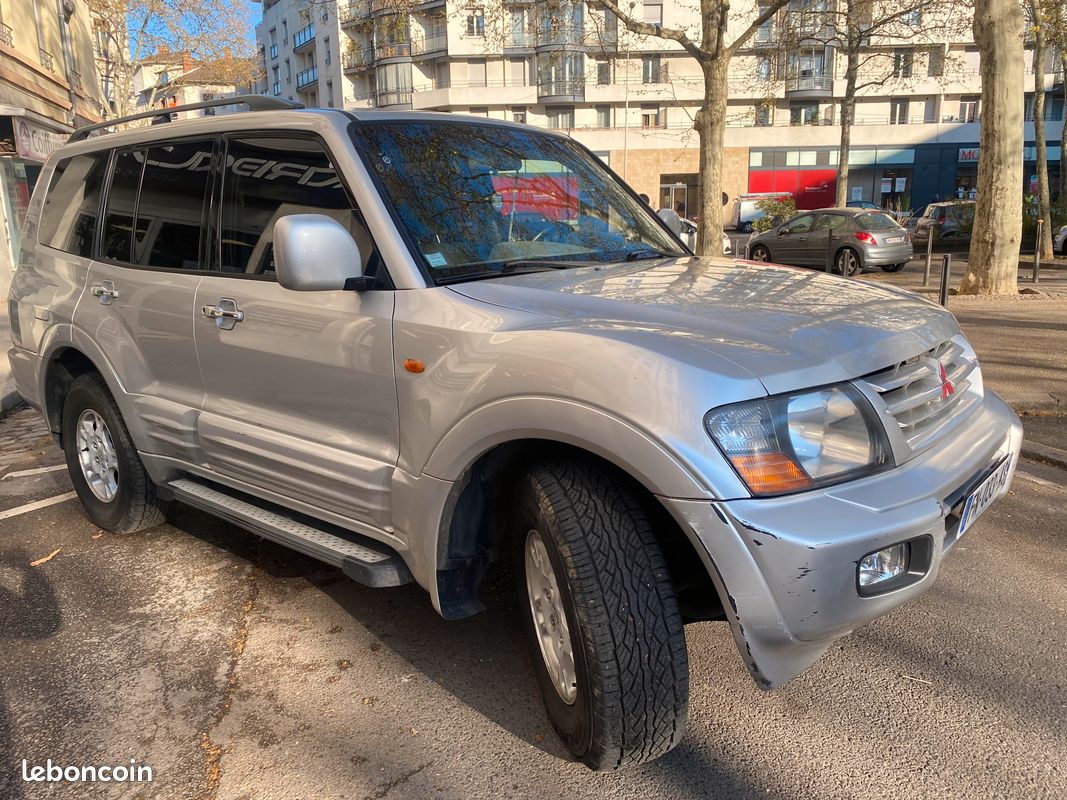 Mitsubishi Pajero III