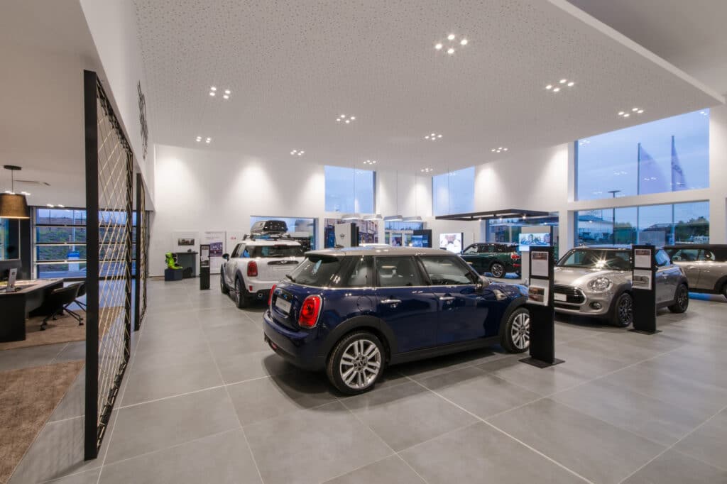 Showroom automobile