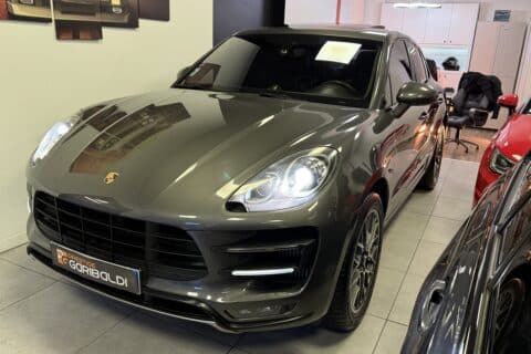 MACAN TURBO